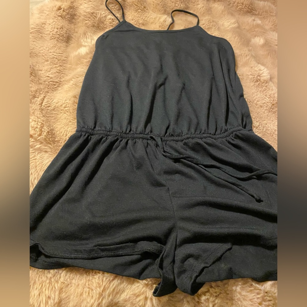 Xhilaration woman’s black rumper